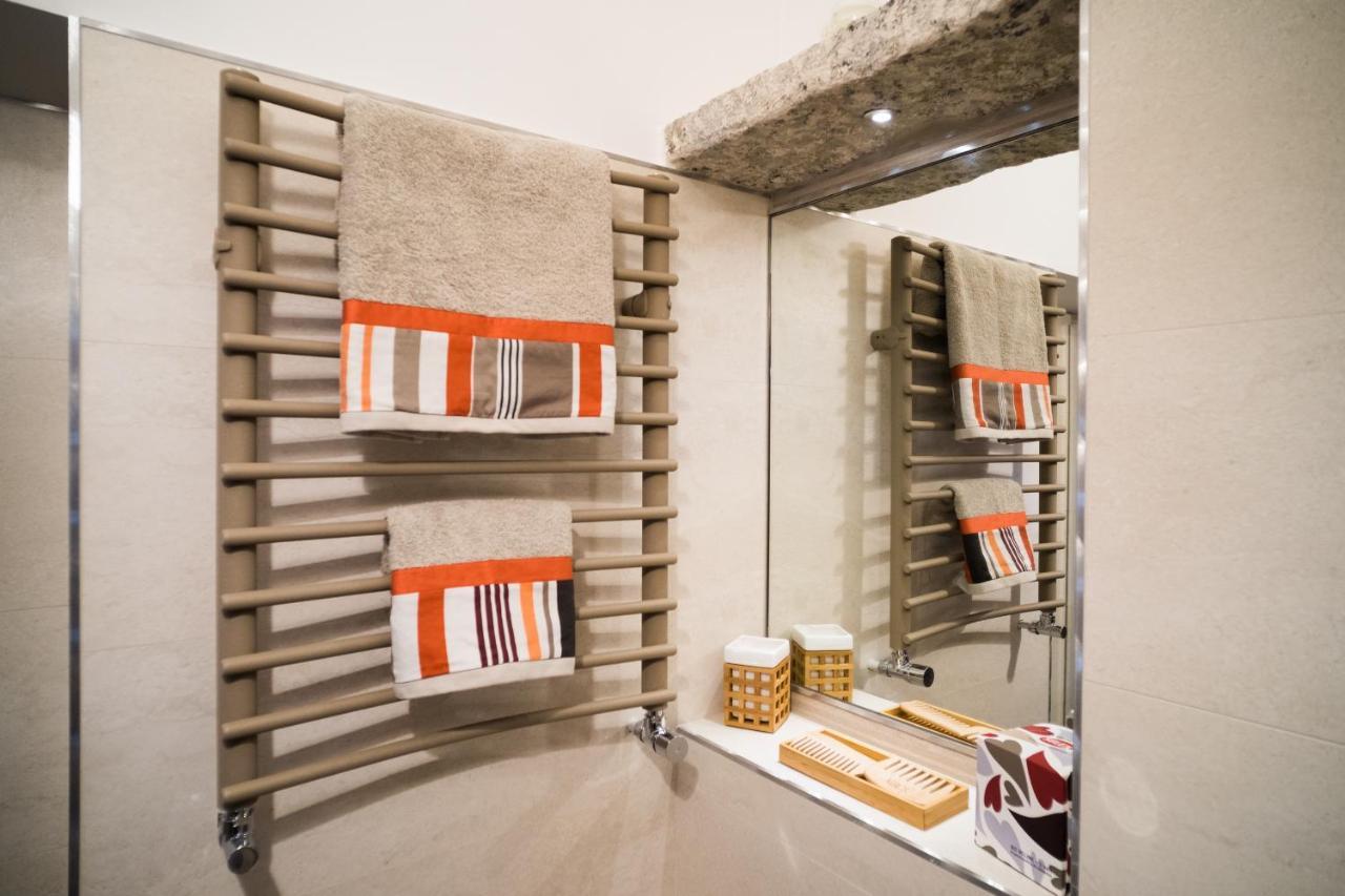 אוסטוני 800S Home Luxury Rooms מראה חיצוני תמונה