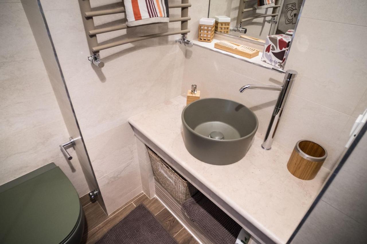 אוסטוני 800S Home Luxury Rooms מראה חיצוני תמונה